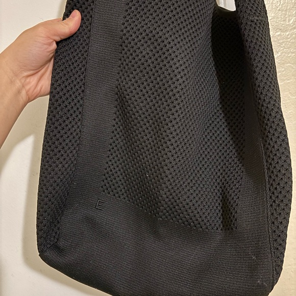 Everlane Black Do-It-All Tote Bag - Picture 4 of 6